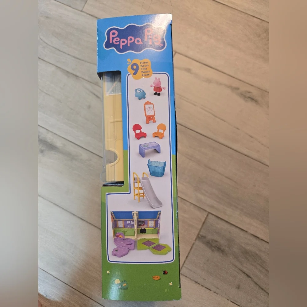 PEPPA PIG Peppa's Pop-Open Playgroup Playset with Figure, 9 Piece